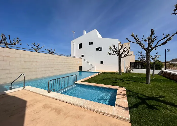 Sa Torre 2 By Som Menorca פורנלס